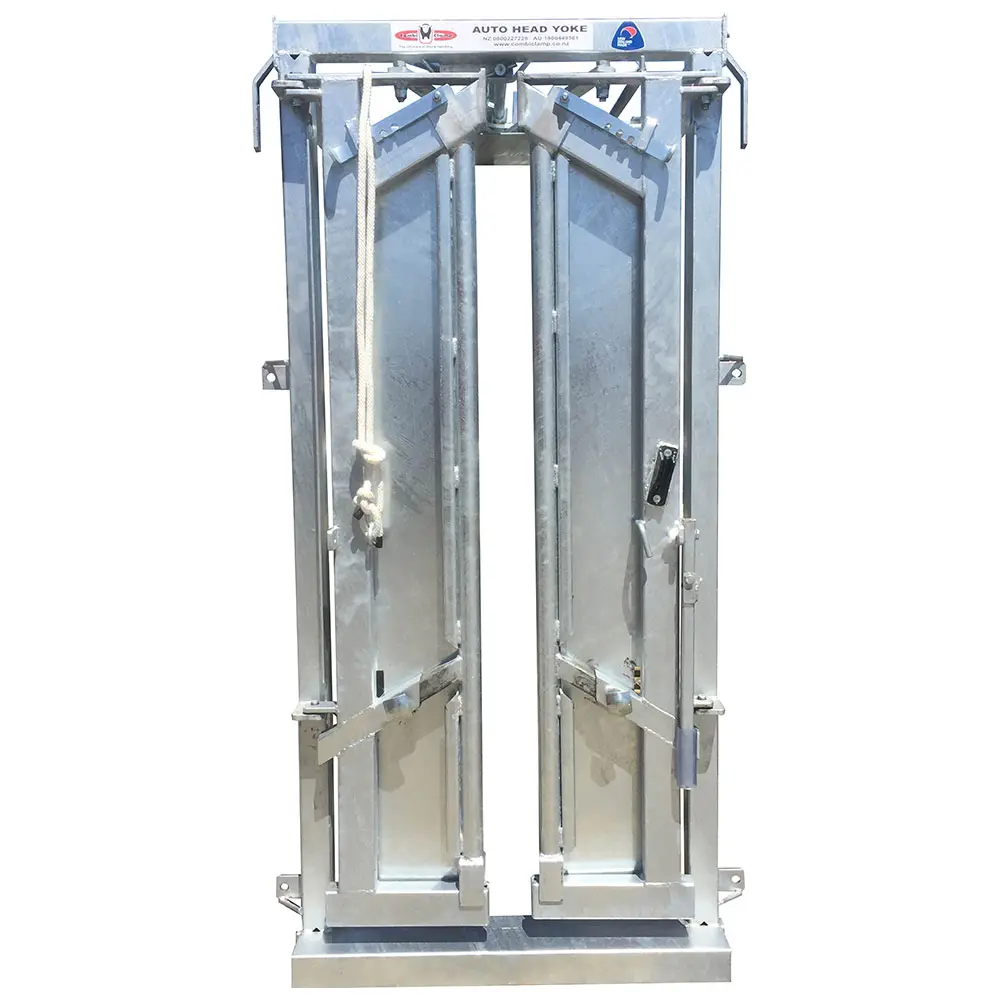 A robust automatic cattle head yoke